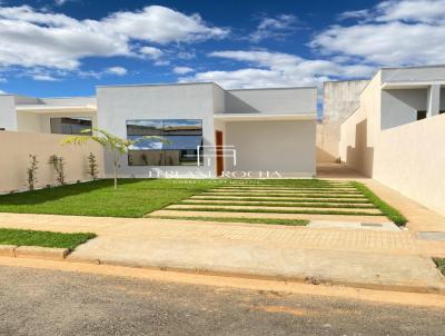 Casa para Venda, em Montes Claros, bairro Belvedere, 2 dormitrios, 1 banheiro, 3 vagas